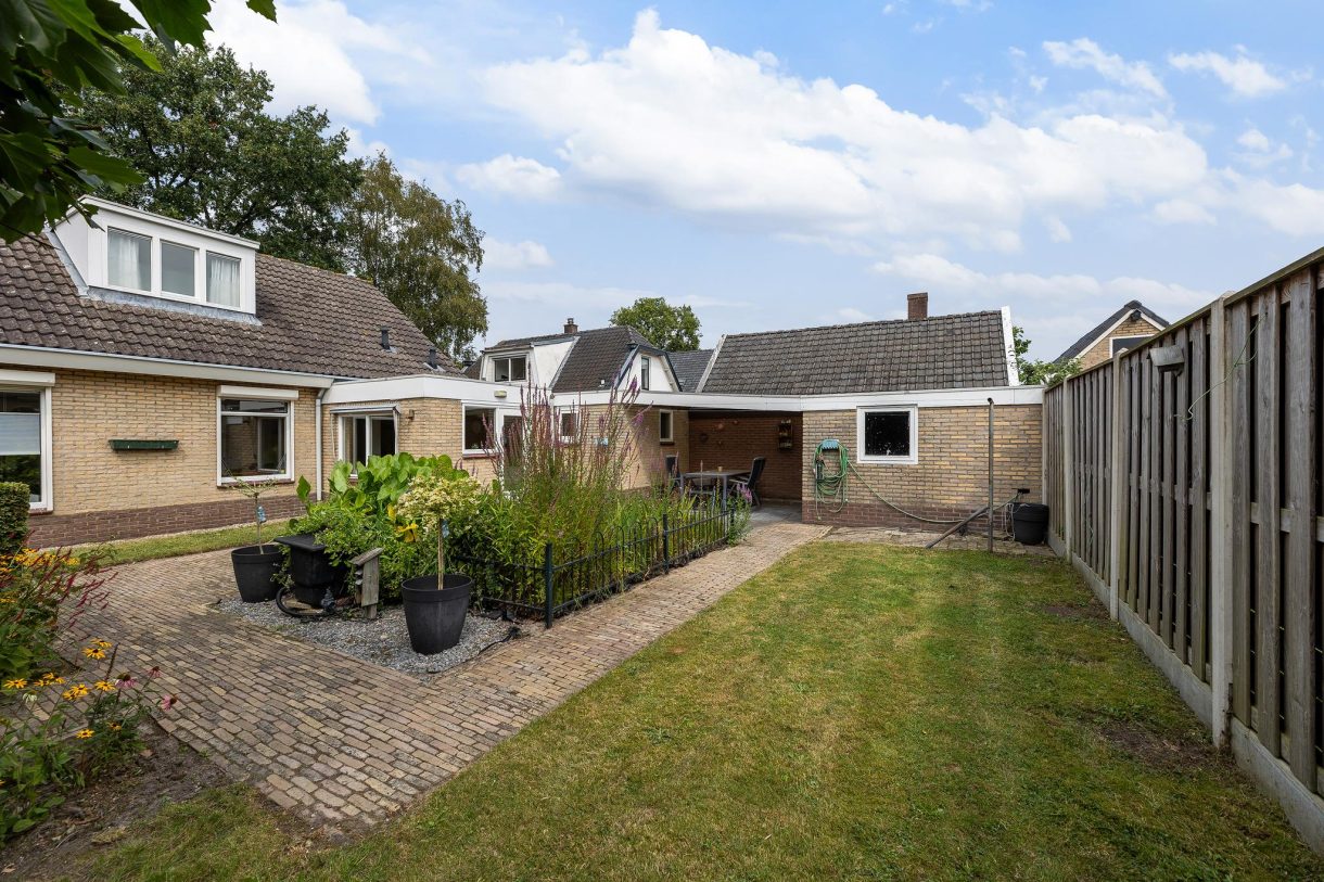 Te koop: Foto Woonhuis aan de Zuiderzeestraatweg 581C in Wezep