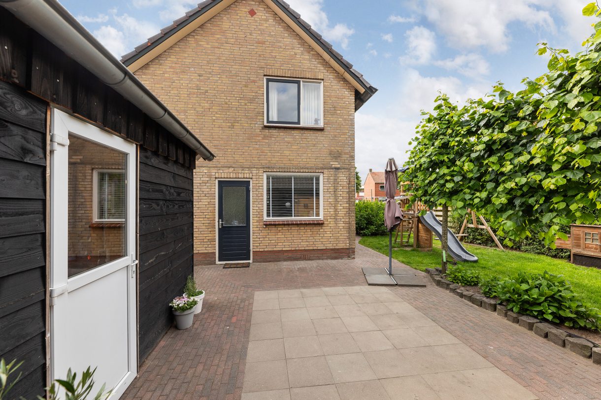 Te koop: Foto Woonhuis aan de Sneeuwbesstraat 9 in Wezep