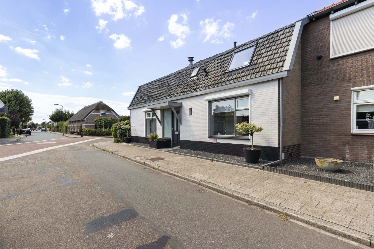 Te koop: Foto Woonhuis aan de Kerkweg 52 in Wezep
