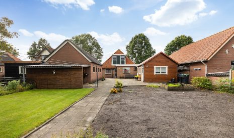 Te koop: Foto Woonhuis aan de Bovenheigraaf 86 in 't Loo Oldebroek