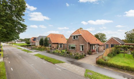 koop  't Loo Oldebroek  Bovenheigraaf 86 – Hoofdfoto